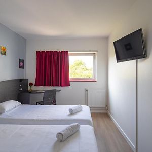 Habitación con 2 Camas Individuales